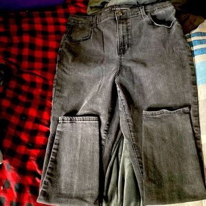 Black jeans, women’s